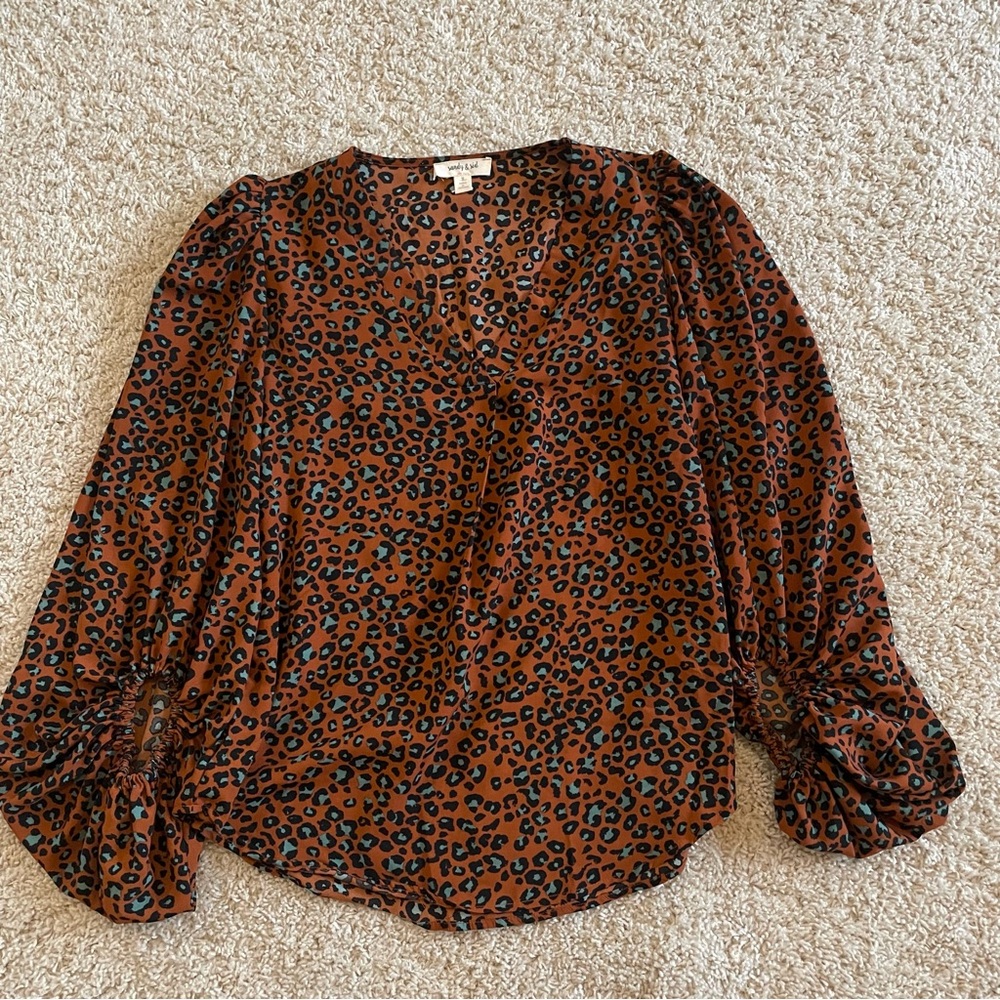 Sandy and Sid Boho Rust and Teal Leopard Print V-Neck Blouse Women’s S